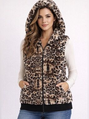 Te verde Hooded Leopard Print Fuzzy zip up Vest nwt size xl
